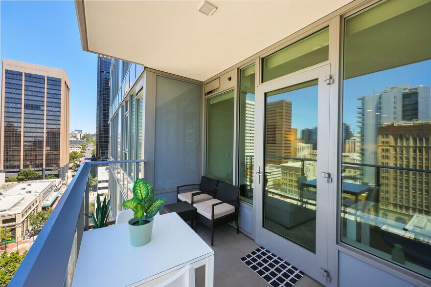 Building Photo - 702 Broadway-SI FL13-ID1251881P