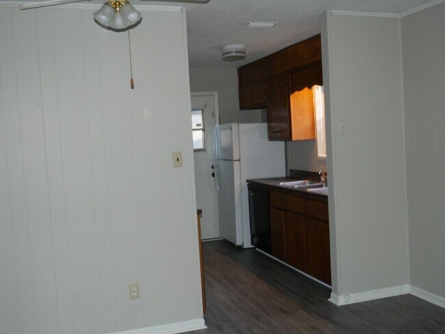 Building Photo - 3106SUND