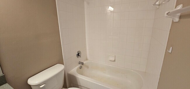 Building Photo - 2 Bedroom Condo -Cypress Landing