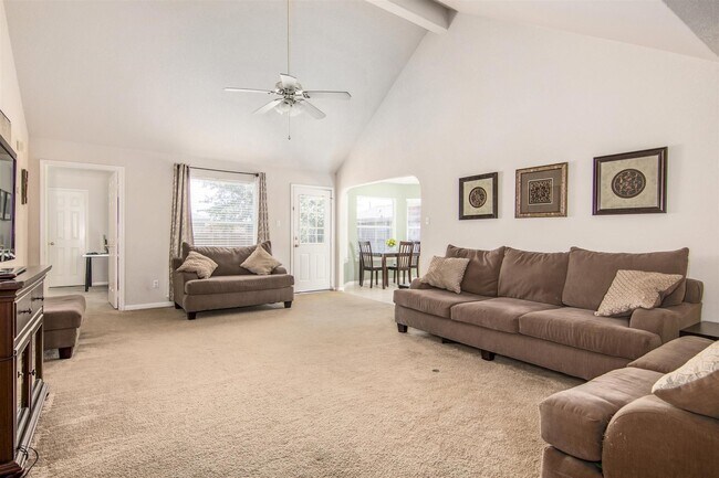 Building Photo - 22907 Sebastian Dr