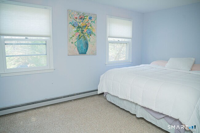 Building Photo - 100 White Birch Dr