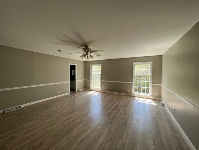 Building Photo - 10039 Mt Holly Rd