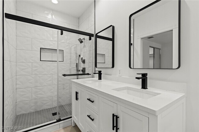 Primary Photo - 15316 Latitude Dr