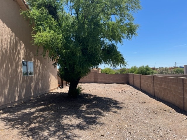 Building Photo - 2550 S Perillo Dr
