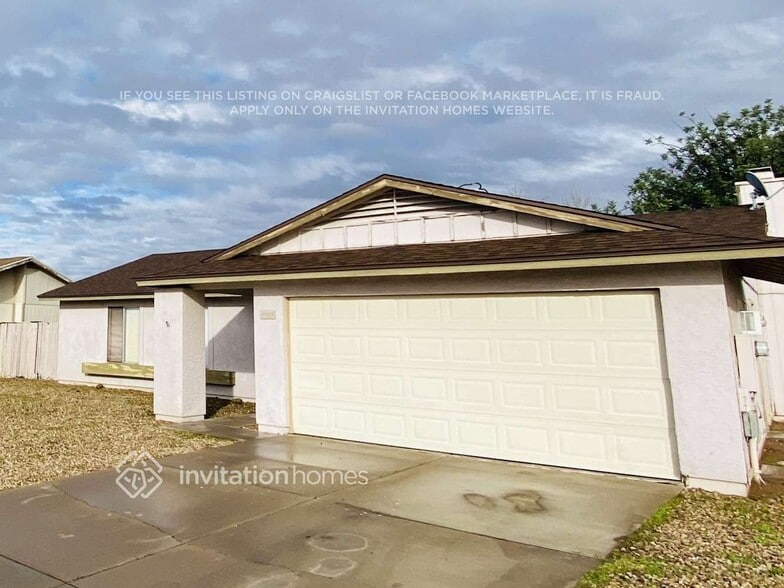 Building Photo - 2323 N Evergreen St