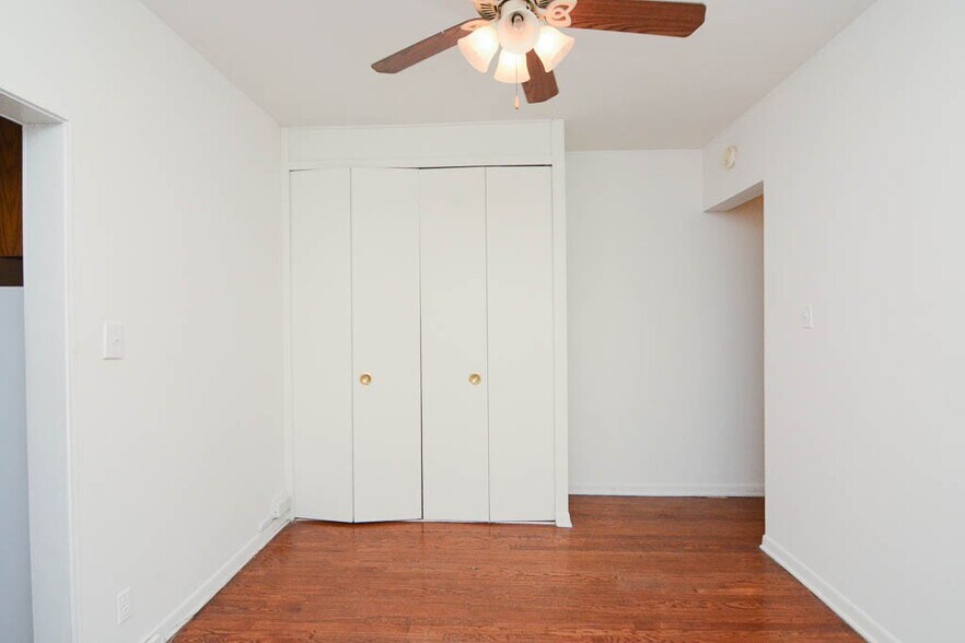 Building Photo - 3024 N Halsted St