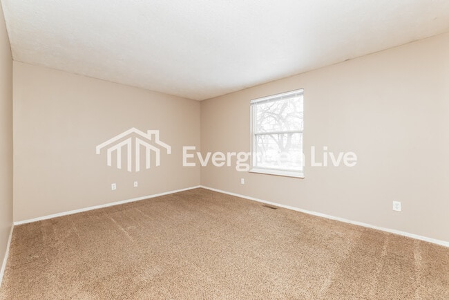 Building Photo - 5699 Waynegate Rd