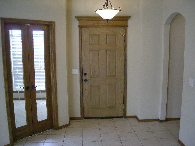 Building Photo - 809 SW 38th St
