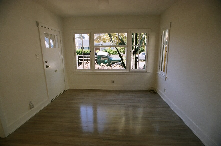 Building Photo - 614 Boccaccio Ave