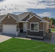 Building Photo - 205 W 380 S
