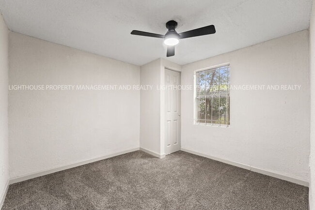 Building Photo - Newly Renovated 3 Bedroom Home with Screened Porch