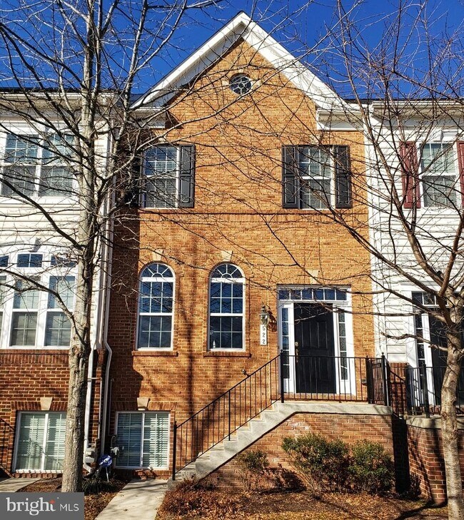 Primary Photo - 522 Jurgensen Pl
