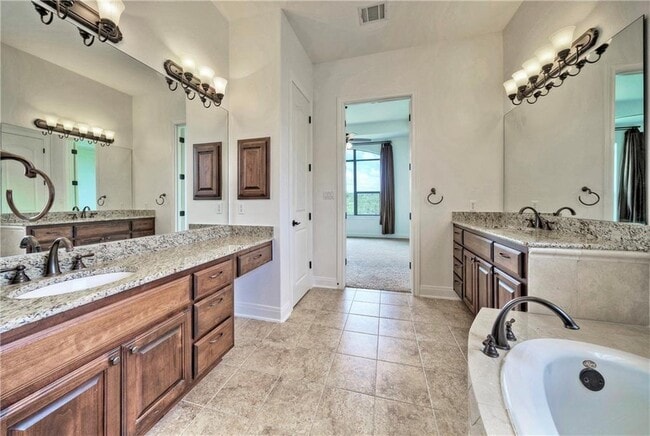 Building Photo - 10916 Bidens Pl