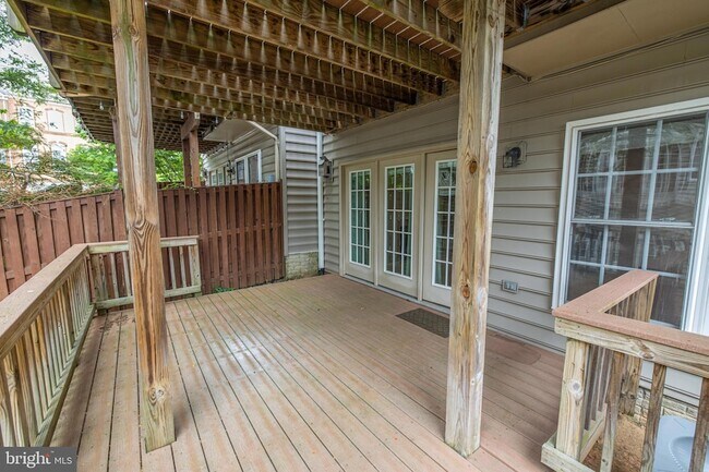 Building Photo - 9243 Point Replete Dr