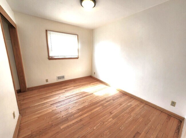 Building Photo - 4272 N 91st St