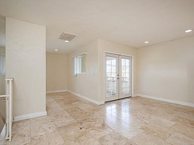 Building Photo - Imperial Beach - 2 Bed 2 Bath with Open Fl...