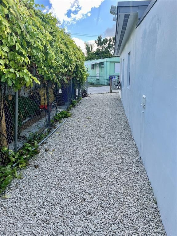 Building Photo - 2201 NE 135th Ln