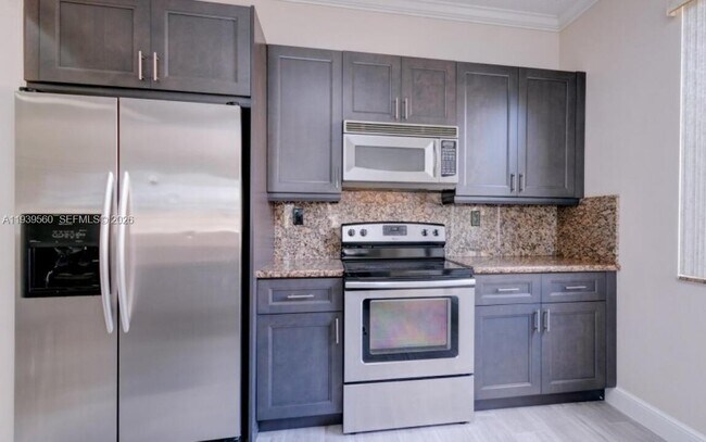 Building Photo - 3779 Pebblebrook Ct