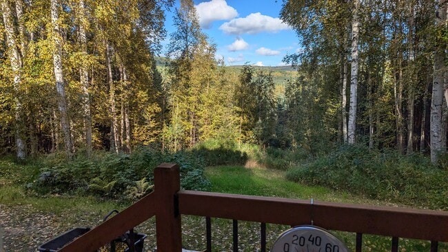 Building Photo - 1412 Springwater Dr