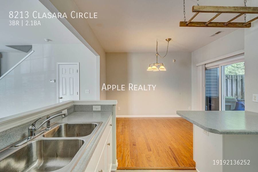 Building Photo - 8213 Clasara Cir