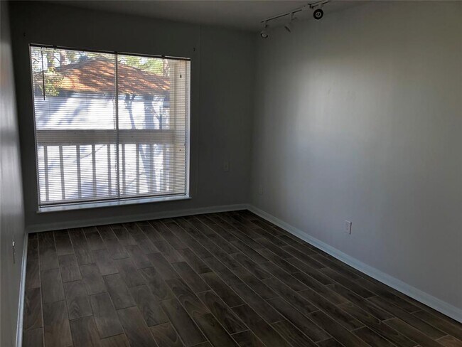Building Photo - April Villas Triplex