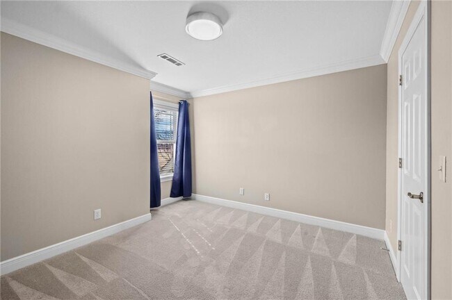 Building Photo - 6683 W Valley View Rd