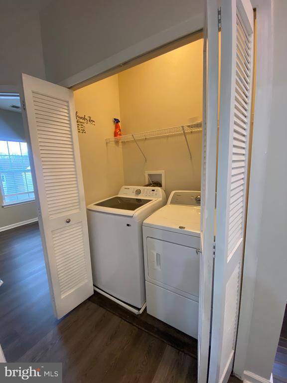 Building Photo - 219 Staysail Drive