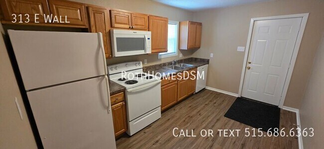 Building Photo - 313 E Wall-