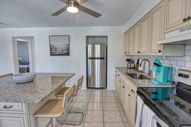 Building Photo - 505 Fillmore Ave