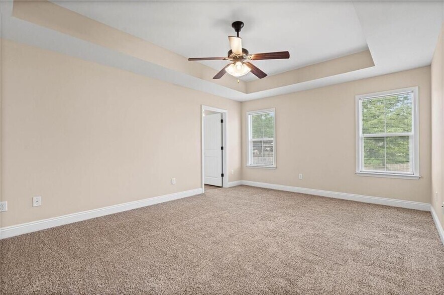 Building Photo - 926 Tudor Ln