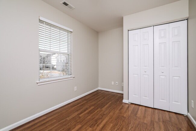 Building Photo - 721 Champion St