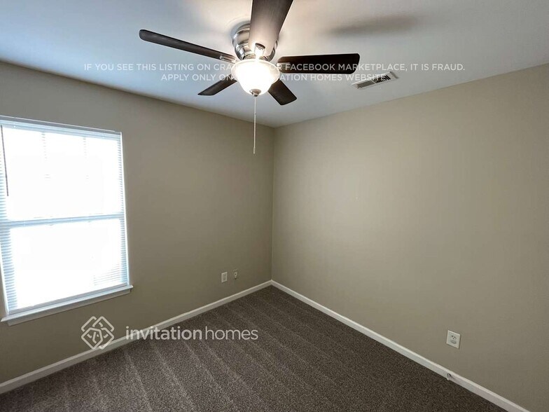 Building Photo - 9915 Travis Floyd Ln