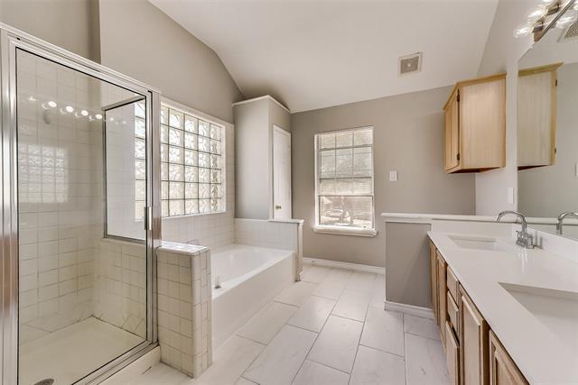 Building Photo - 503 Las Cruces Dr