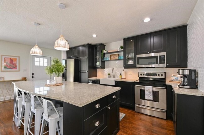 Building Photo - 4503 S Cortez Ave
