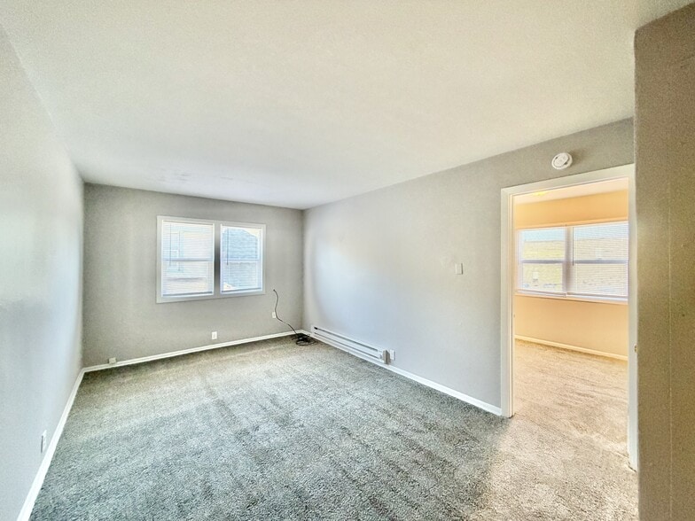 Building Photo - 1310 Copeland Ave