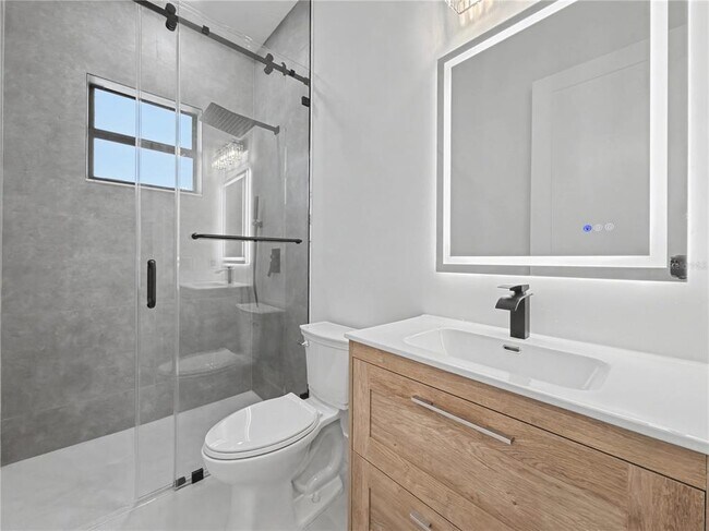 Building Photo - 14687 Lillian Cir