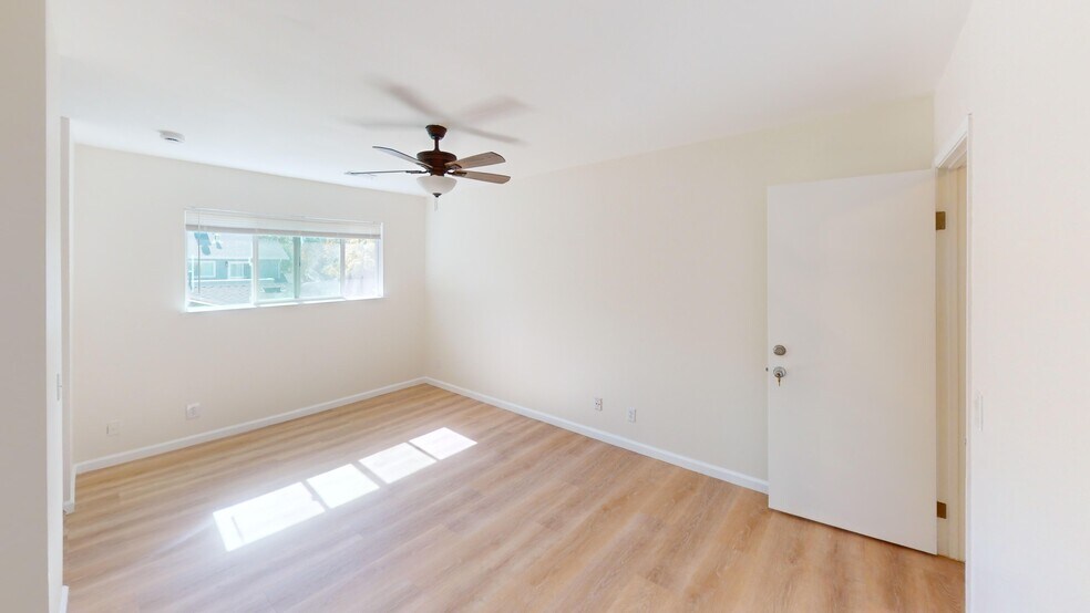 Building Photo - 18755 Gillman Dr
