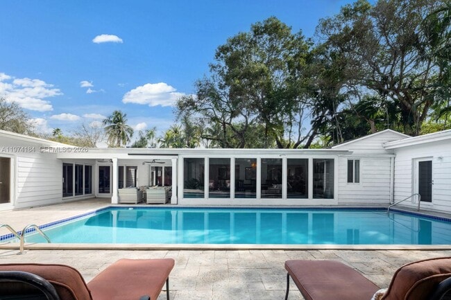 Building Photo - 4190 Braganza Ave