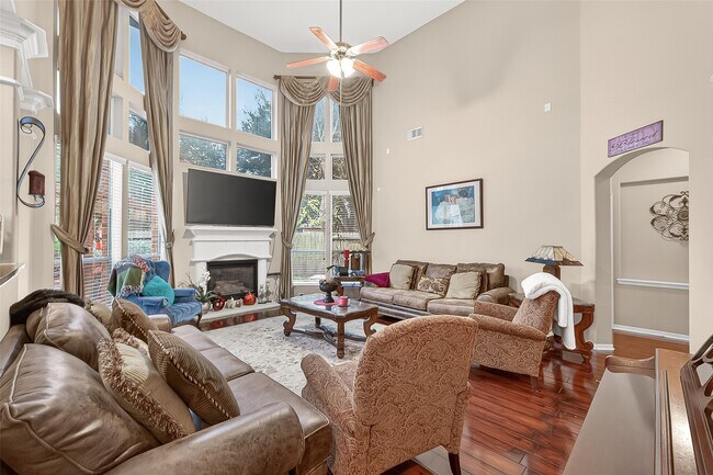 Building Photo - 6003 Dover Creek Ln