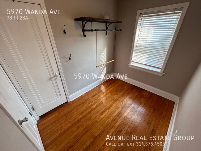 Building Photo - 5970 Wanda Ave