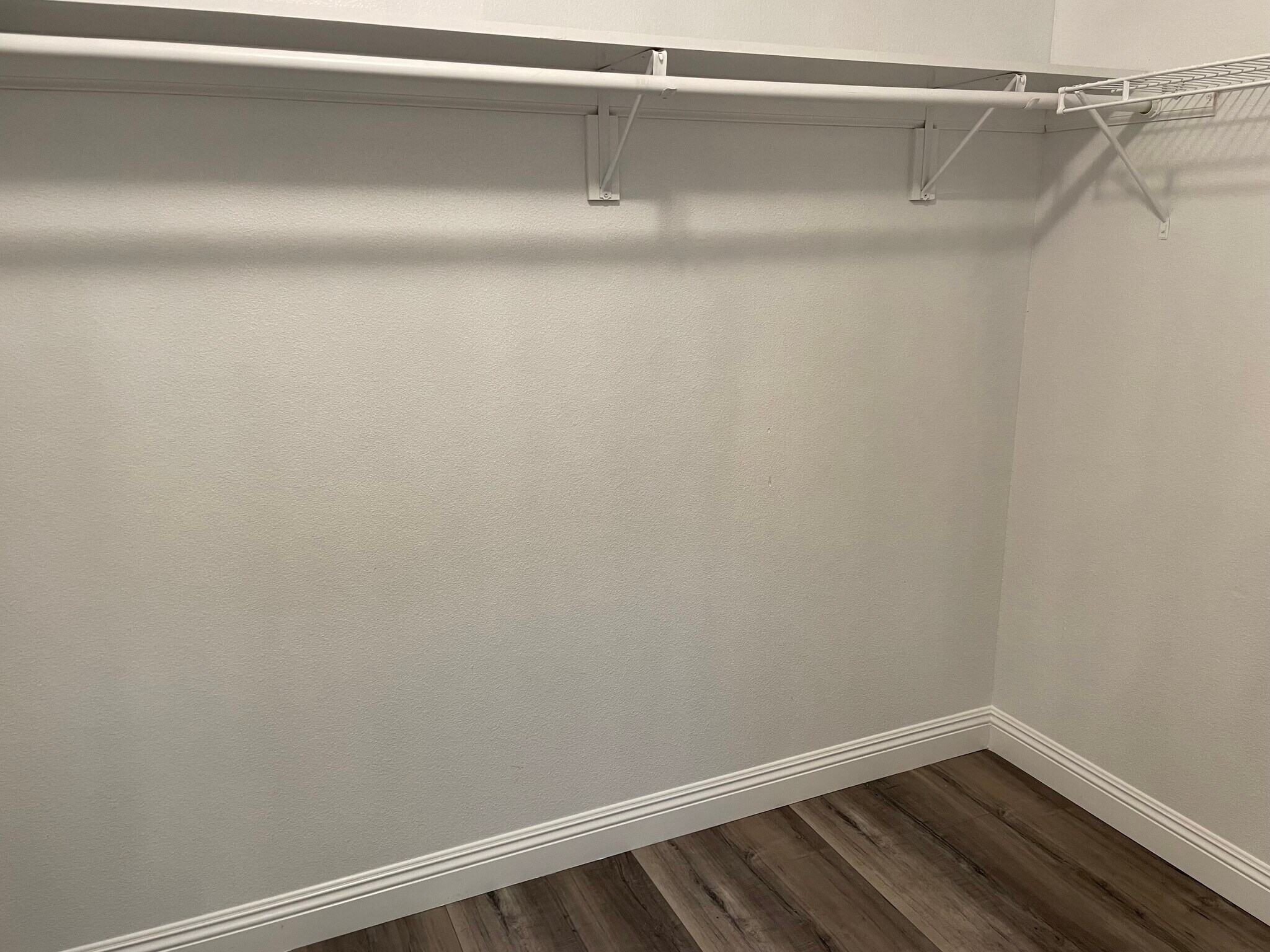 Building Photo - 16558 Paine St