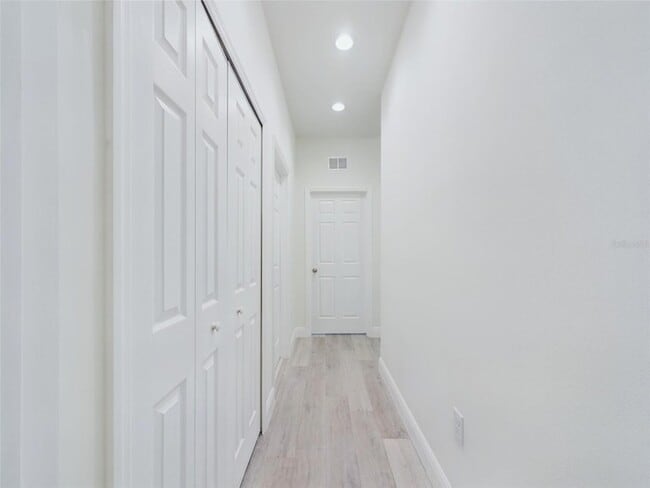 Building Photo - 2627 SW 154th Place Rd