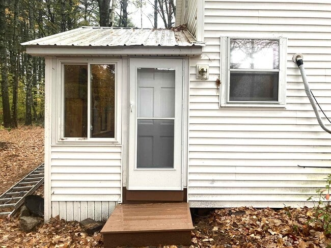 Building Photo - 77 Lovewell Pond Rd