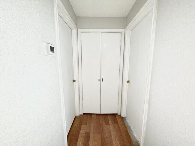 Building Photo - 728 Bering Dr