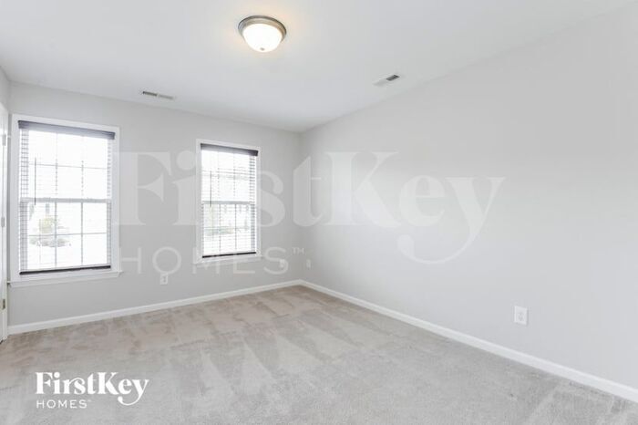 Building Photo - 6698 Knob Hill Ct