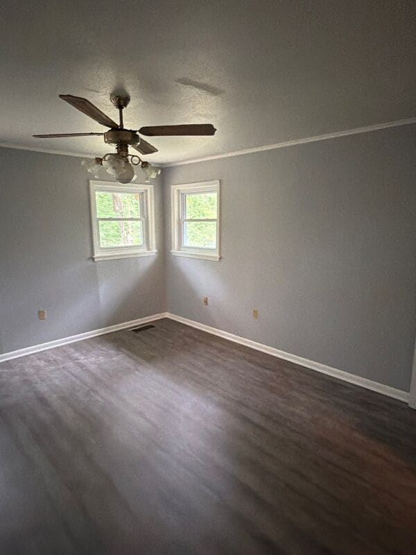 Building Photo - 415 Sylvan Trail