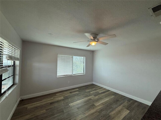 Building Photo - 2256 S Ocean Shore Blvd