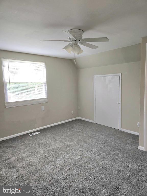 Building Photo - 8313 Gibbons Dr