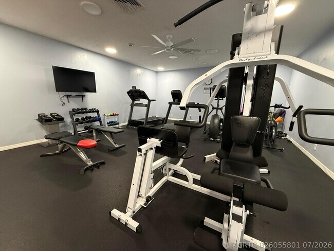 Building Photo - 3540 S Ocean Blvd