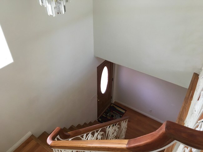 Building Photo - 923 Royal Oaks Dr